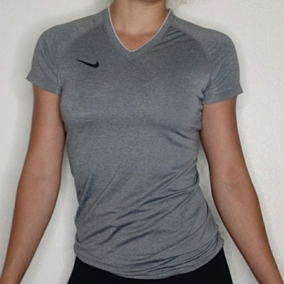 Nike Tops - GREY NIKE PRO SHORT SLEEVE TOP